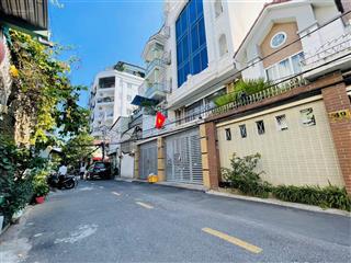 Duy 01 ! nhà đẹp 4t 500m2 sàn, có hồ bơi mt nguyễn bá huân sát xuân thủy. dòng tiền 81 triệu/tháng.