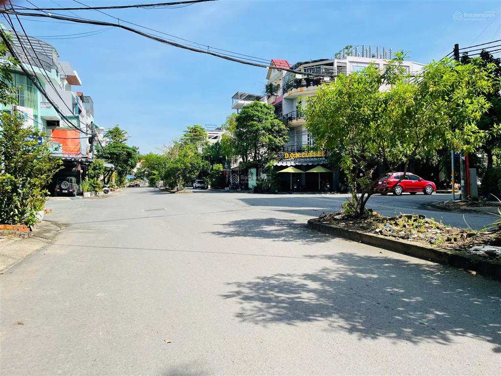 Còn căn duy nhất! nhà đẹp đối diện cv ngay lakeview  3 tầng  8 x 20m  18 tỷ  sổ hồng riêng