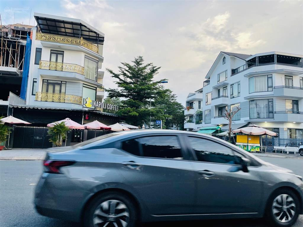 Siêu phẩm chốt gấp! đất 2 mặt tiền nguyễn đình thi  trục chính kdc gia hòa. 150m ra đỗ xuân hợp.