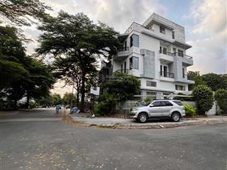 Hiếm ! biệt thự sân vườn góc 2 mặt tiền khu compound gia hòa  bảo vệ 24/24  200m2  21 tỷ