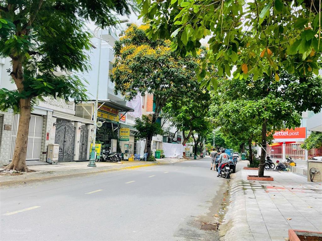 Chỉ hơn 70 triệu/m2  mặt tiền ngang khủng 16m ngay đỗ xuân hợp  lake view, sổ cá nhân.