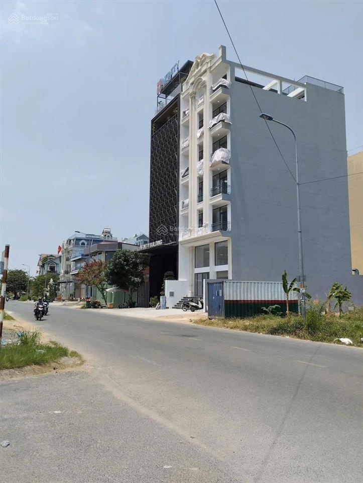 Giảm 2 tỷ. đất đẹp 2 mặt tiền đường 20m, ngay đỗ xuân hợp  global city vào 50m. đối diện cv.