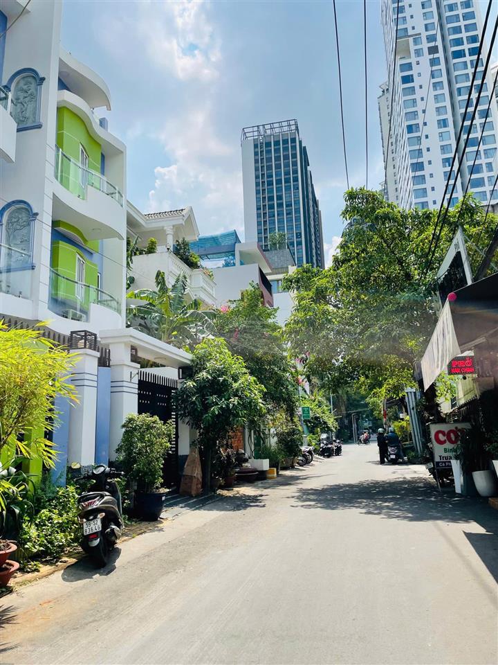 Gấp lắm. bán nhà mặt tiền ngay cc vinco thảo điền  xn. ở + kd nhà hàng đỉnh. ngay ga metro
