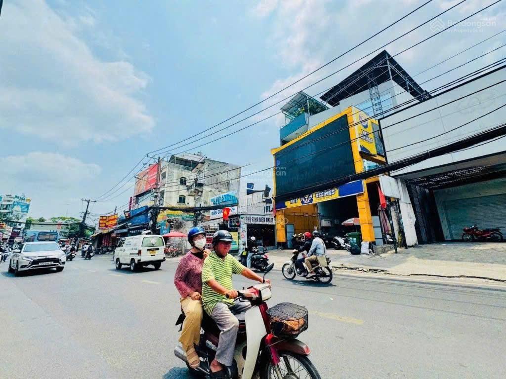 Gồng hết nổi. bán tòa nhà hầm 7 tầng mặt tiền lê văn việt, tn 210 triệu /tháng. vị trí đẹp