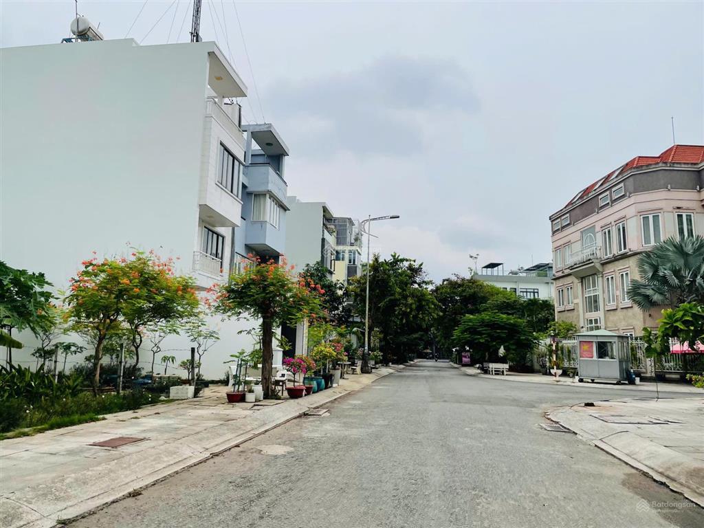 Rẻ nhất! bán lô góc đẹp nhất kdc đông thủ thiêm  xây hầm 4 tầng  ngay lake view song hành q2.
