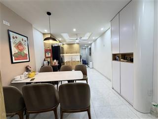 Giá shok! bán gấp nhà cực đẹp phố hào nam 32m² x 4 tầngmặt ngõ 10m ô tô tránh kinh doanh ngày đêm