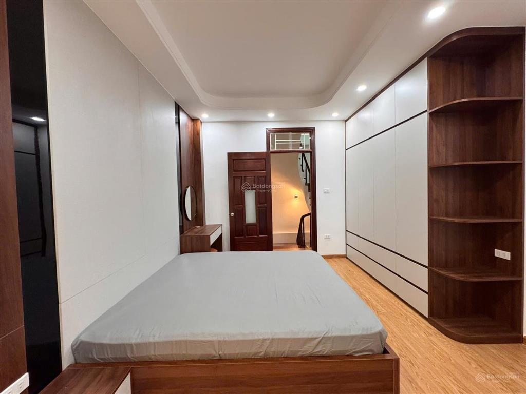 Bán nhà lô góc cực đẹp phố hoàng ngân  thanh xuân 38m2 x 5t ngõ ô tô giá 7.8 tỷ