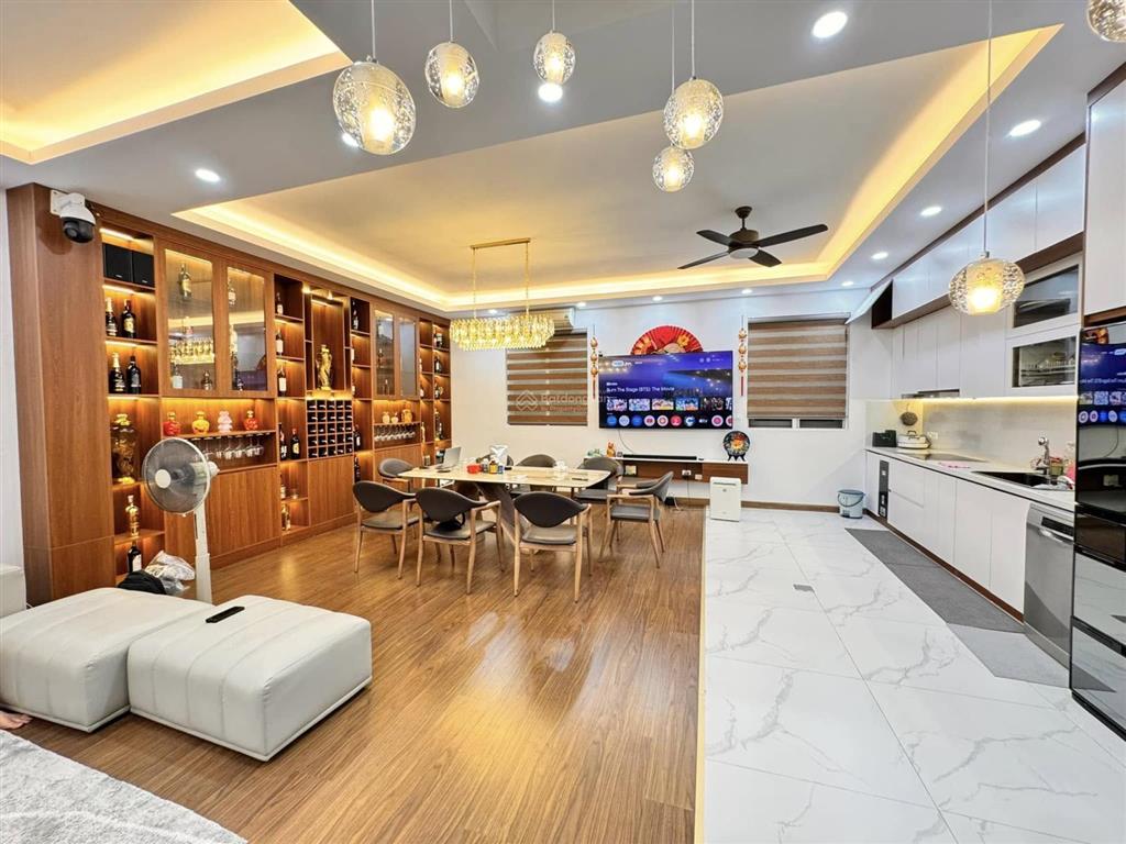 Bán gấp nhà cực đẹp phố quan nhân  thanh xuân 46m² x 5 tầng  ngõ ô tô giá 7.9 tỷ