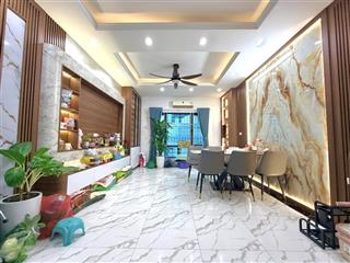 Chủ gấp...bán nhà cực đẹp phố thái hà  đống đa 42m² x 5t ngõ ô tô giá 7.8 tỷ