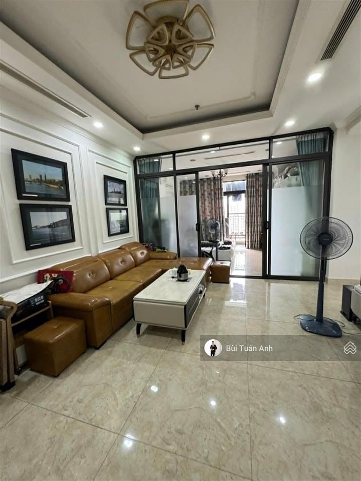 Chính chủ cần bán căn hộ cao cấp 3 ngủ toà r2 royal city  nguyễn trãi  thanh xuân  hà nội
