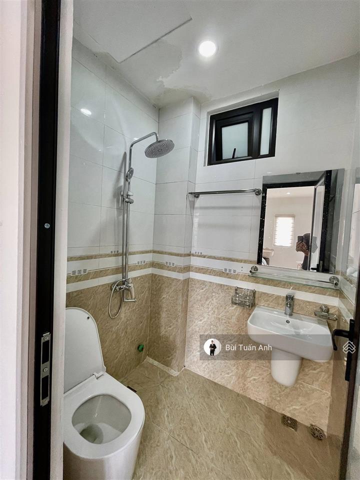 Hiếm quá...bán gấp toà chdv cực đẹp phố thái hà 55m2 x 7 tầng  thang máy  2 thoáng  giá 11.5 tỷ