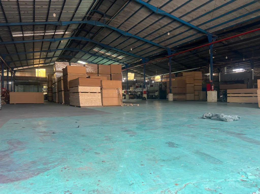 Cho thuê xưởng 7.000m² pccc thẩm duyệt. gần đường võ nguyên giáp,đồng nai. chỉ 400 triệu/tháng