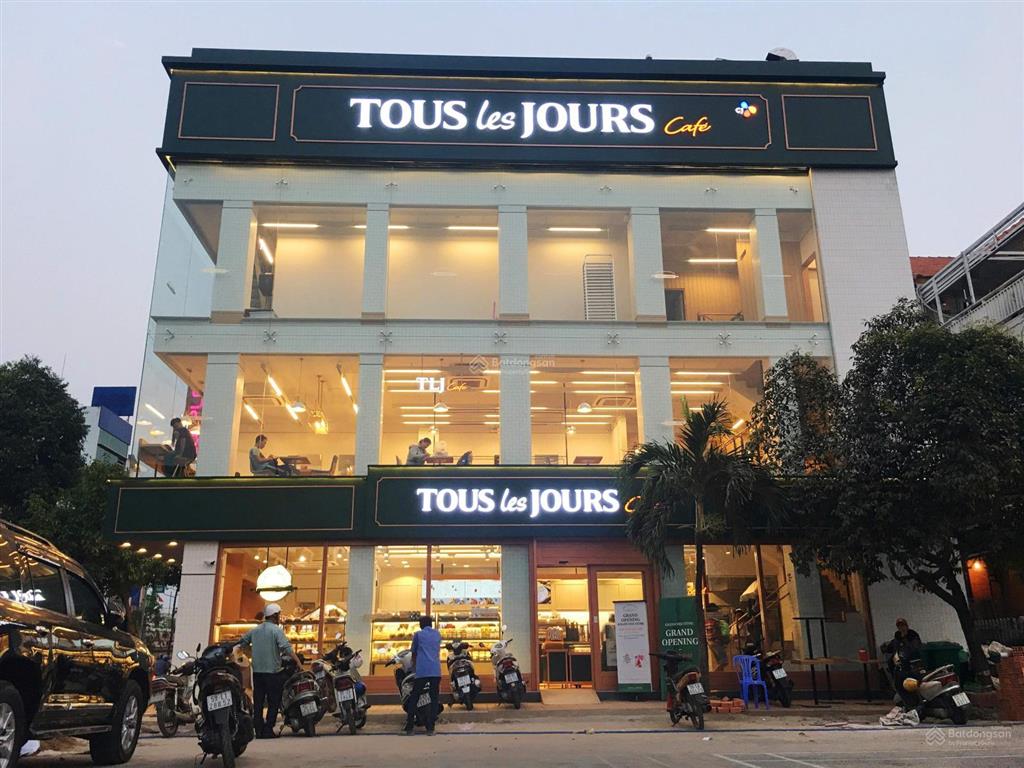 Bán căn góc 2 mặt tiền bà huyện thanh quan, q3 dt 10x14m nở hậu 16m cn 151m2, hđt 200tr, gía 63 tỷ
