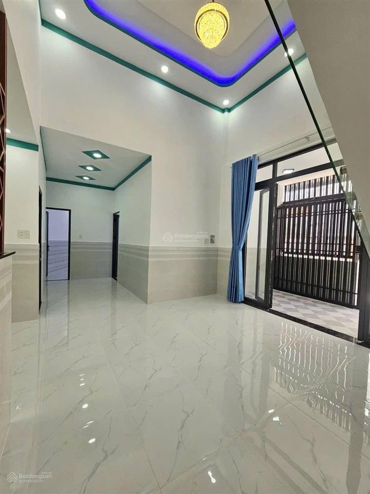 Bán nhà tân kiên  bình chánh sổ hồng riêng gần bệnh viện nhi đồng, đang cho thuê 15tr/tháng