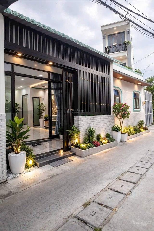 Bán nhà tân kiên  bình chánh sổ hồng riêng gần bệnh viện nhi đồng, đang cho thuê 15tr/tháng