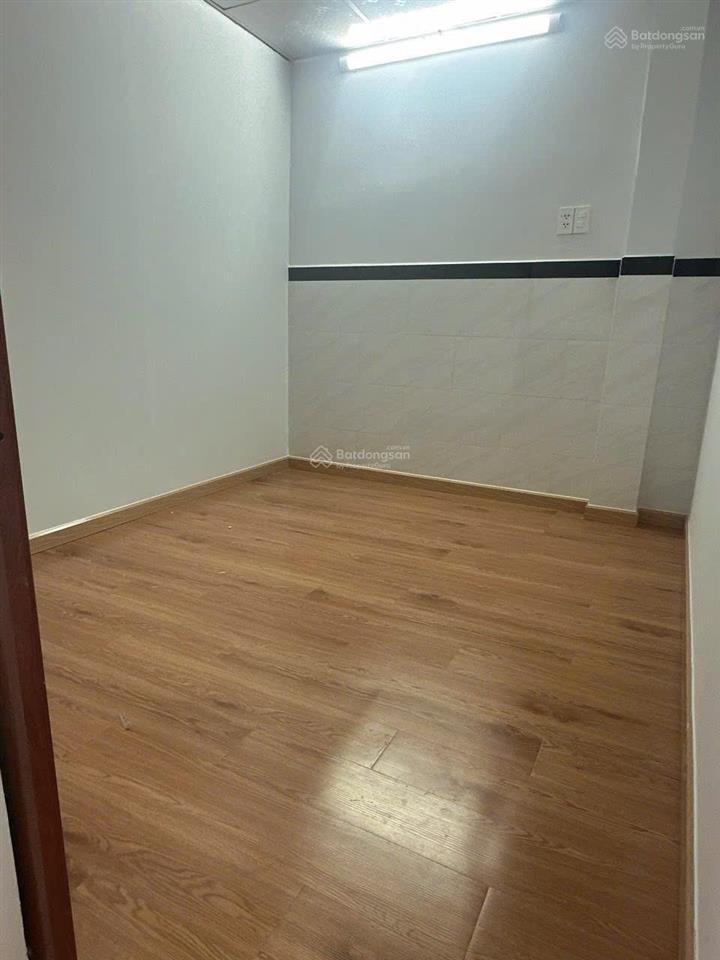 Bán nhà bùi tư toàn giá 2tỷ260tr sát trường thpt an lạc. đang có dòng tiền sẵn cho thuê 144tr/năm
