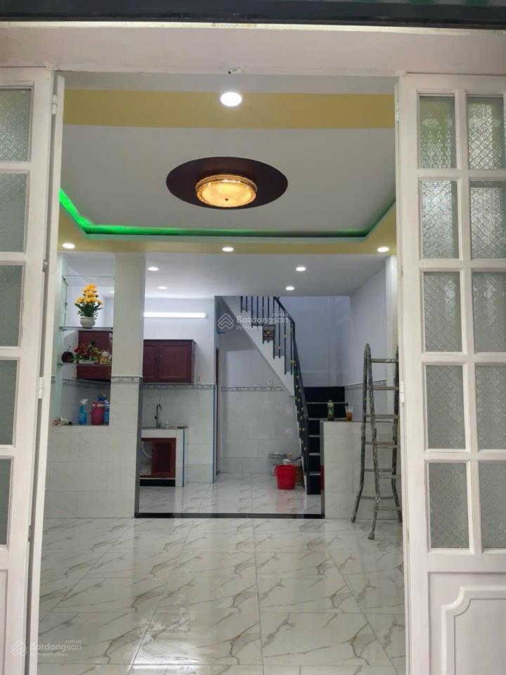 Bán nhà bùi tư toàn giá 2tỷ260tr sát trường thpt an lạc. đang có dòng tiền sẵn cho thuê 144tr/năm