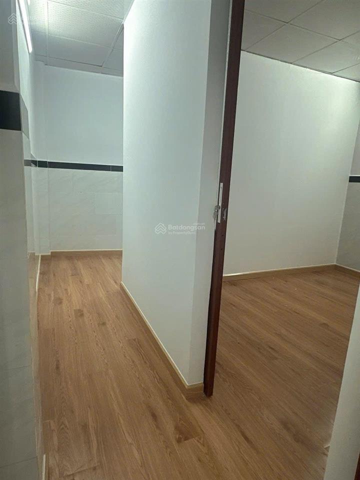 Bán nhà bùi tư toàn giá 2tỷ260tr sát trường thpt an lạc. đang có dòng tiền sẵn cho thuê 144tr/năm