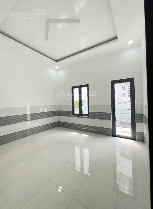 Bán nhà xã tân quý tây sổ hồng riêng giá 1tỷ920tr cách 3p ra ql1a.đang cho thuê 180tr/năm.