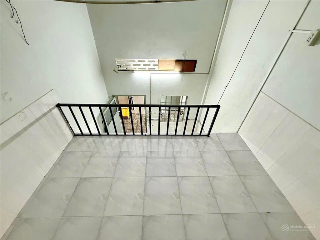 Bán dãy trọ 10 phòng ngay kcn bình chánh sổ hồng riêng giá 3tỷ800tr.đang cho thuê 15tr/tháng.