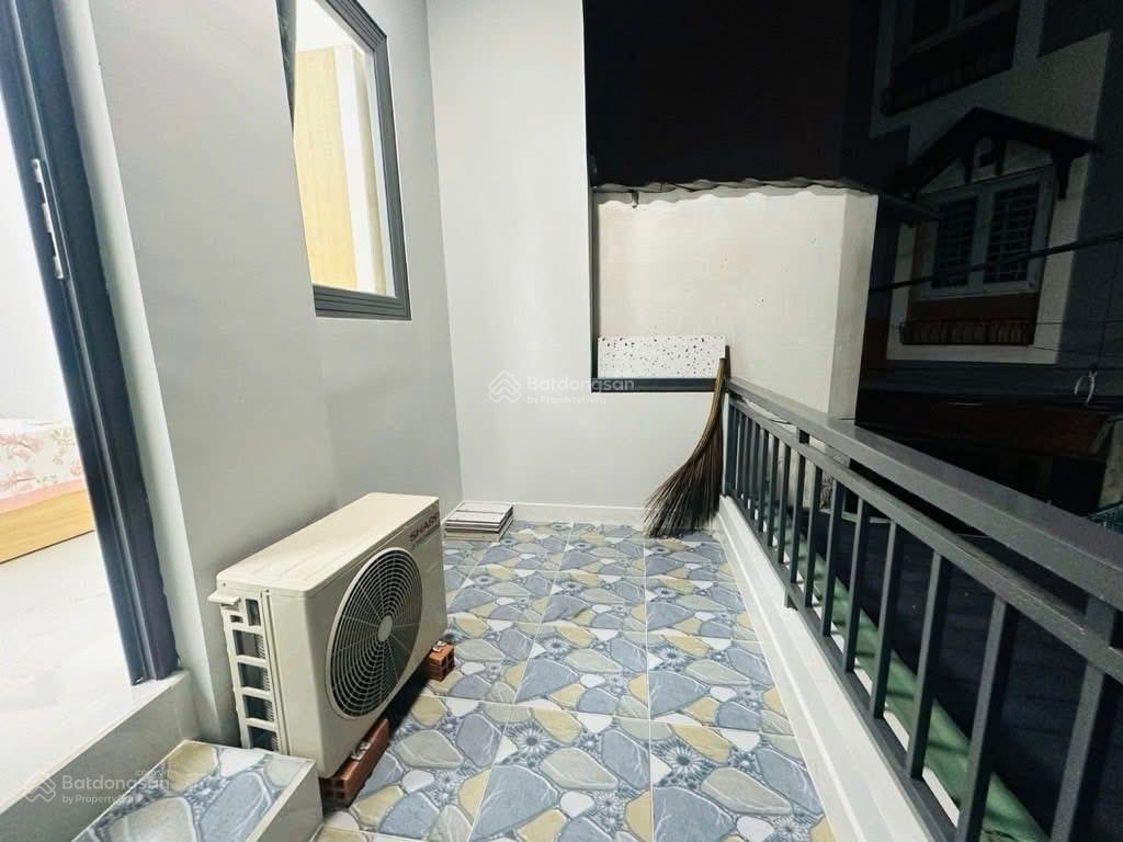 Bán nhà mới tphcm sổ hồng riêng sang tên ngay giá 1tỷ370 gần ql50 100m.tặng nội thất có sẵn