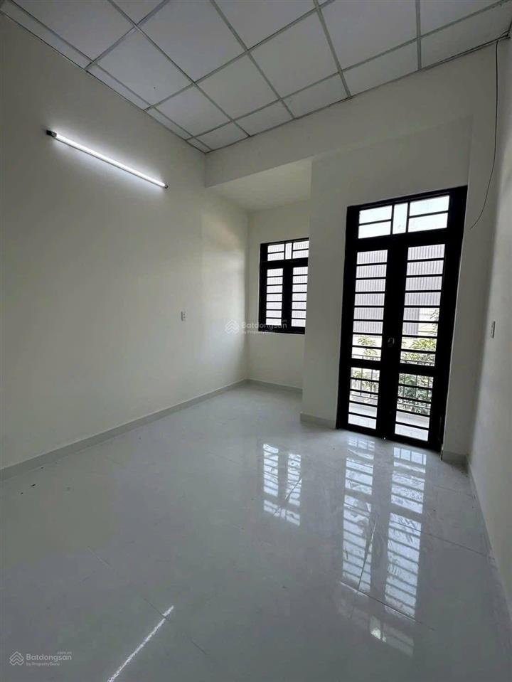 Nhà mới 1/ p5 q8 chính chủ sổ hồng riêng giá 2tỷ880 sang tên ngay,cách 200m ra ql50.tặng nội thất.