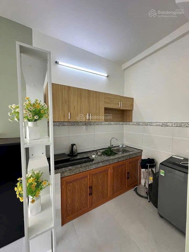 Nhà mới 1/ p5 q8 chính chủ sổ hồng riêng giá 2tỷ880 sang tên ngay,cách 200m ra ql50.tặng nội thất.