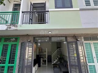 Nhà mới 1/ p5 q8 chính chủ sổ hồng riêng giá 2tỷ880 sang tên ngay,cách 200m ra ql50.tặng nội thất.