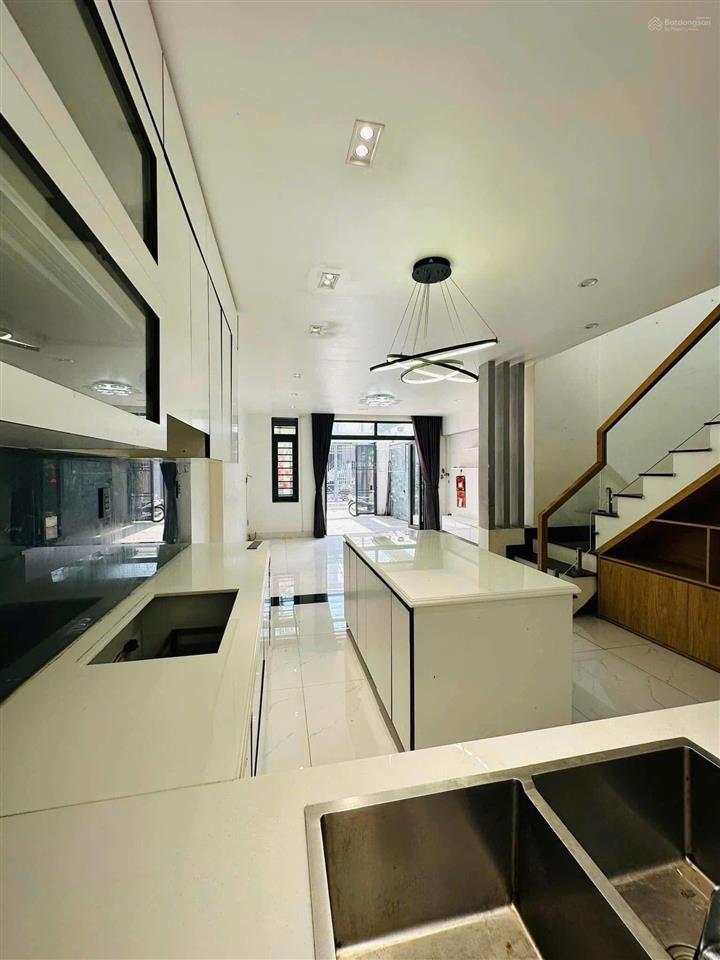 Bán nhà bình chánh sổ hồng riêng giá 1tỷ500 không phát sinh,đang cho thuê 12tr/tháng