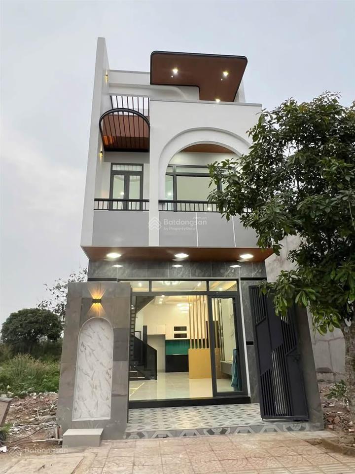 Bán nhà ngay bến xe quận 8 cách 10p đi xe, sổ hồng riêng giá 1tỷ600tr đang cho thuê 8tr/tháng.
