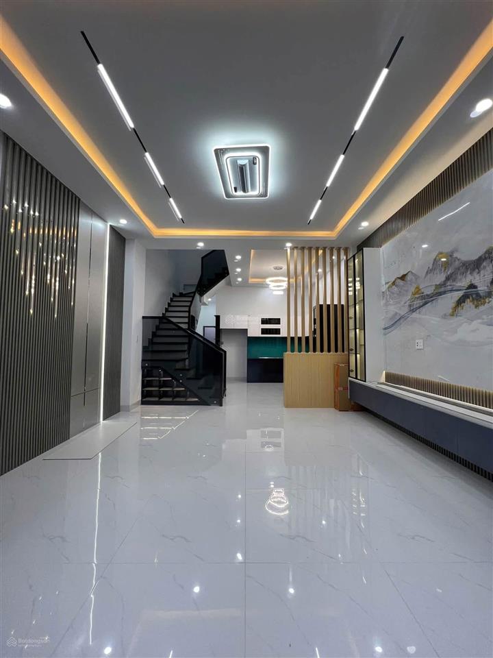 Bán nhà ngay bến xe quận 8 cách 10p đi xe, sổ hồng riêng giá 1tỷ600tr đang cho thuê 8tr/tháng.