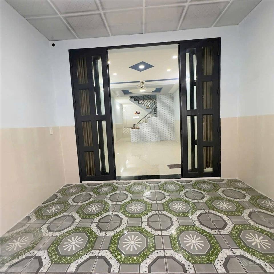 Bán nhà ngay kdc phú xuân sổ hồng riêng giá 1tỷ980 đang cho thuê 10tr/tháng.