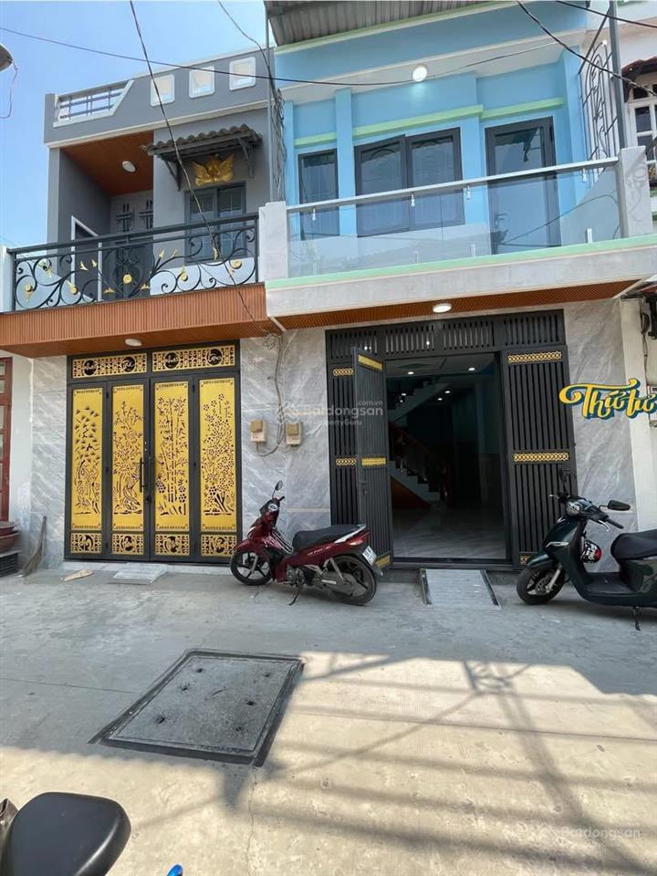 Bán nhà chính chủ gần bến phà phú định sổ hồng riêng giá 1tỷ320tr ngay kdc đang cho thuê 9tr/tháng.