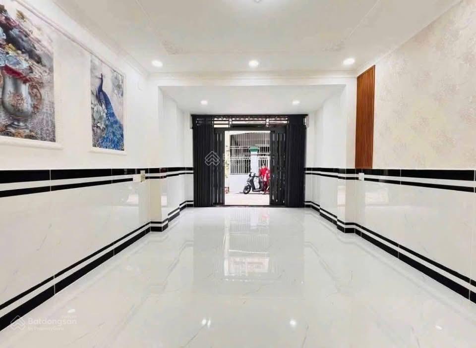 Bán nhà ngay kdc tphcm sổ hồng riêng giá 1tỷ220tr sát chợ bình chánh, đang cho thuê 8tr/tháng