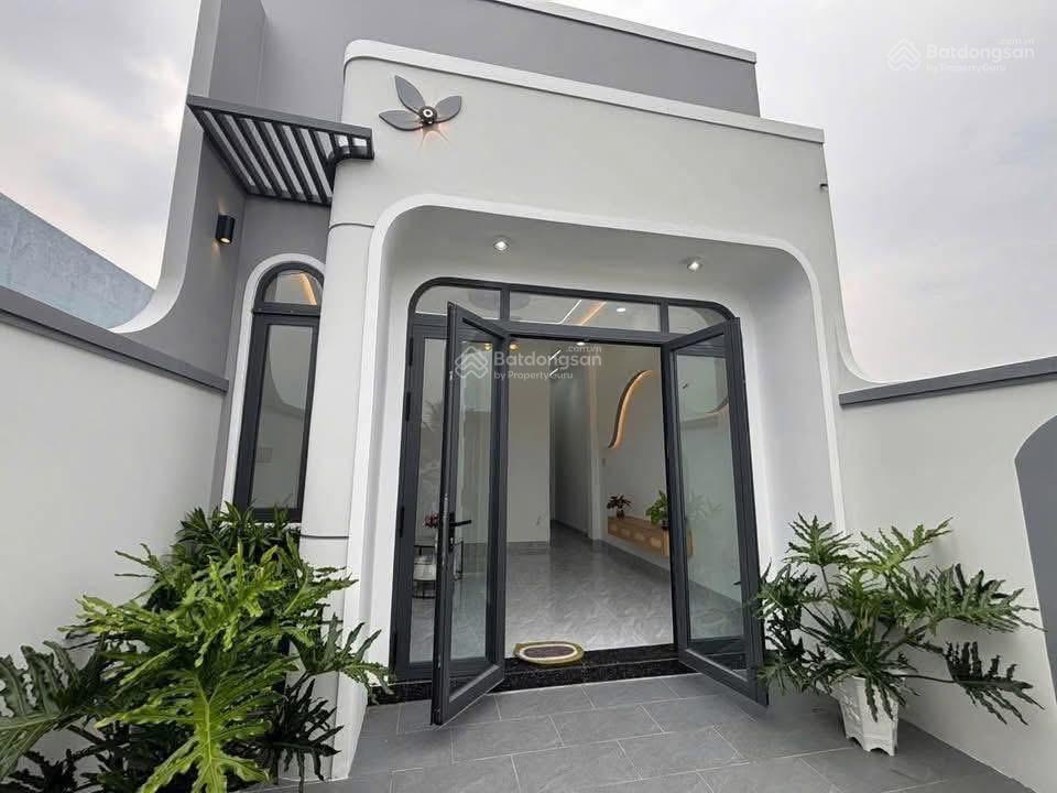 Bán nhà khu dân cư huỳnh bá chánh giá #1tỷ340tr sổ hồng riêng. gần chợ đầu mối bình điền