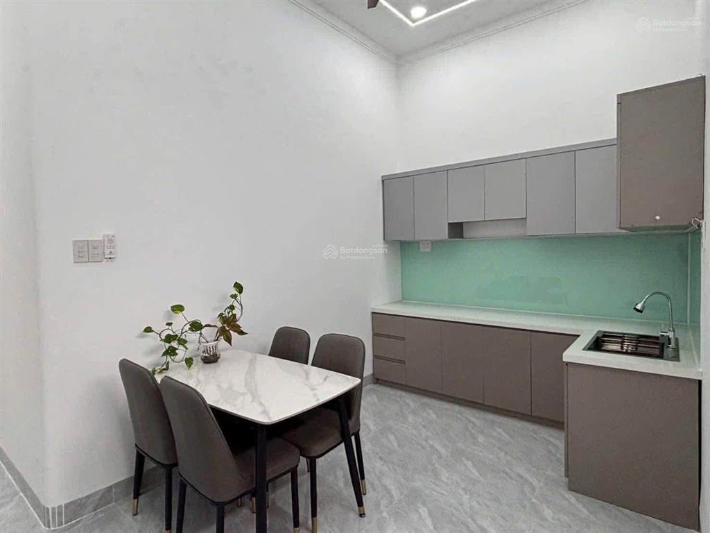 Bán nhà khu dân cư huỳnh bá chánh giá #1tỷ340tr sổ hồng riêng. gần chợ đầu mối bình điền