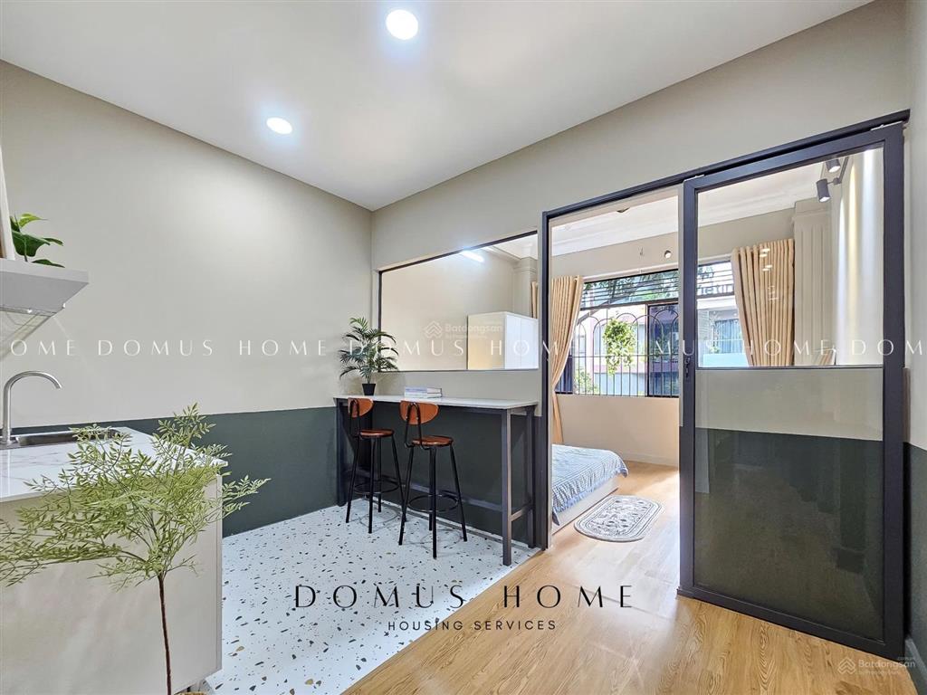 Chdv 1pn mới phòng ban công/tách bếp  trung tâm q4, sát q1  full nội thất  giá ưu đãi!!!