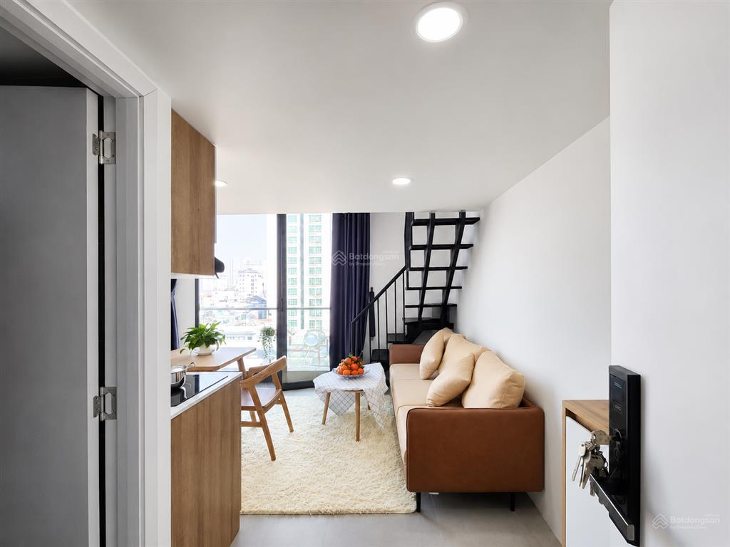 Duplex gác cao  full nội thất ban công/cửa sổ. ngay him lam/ lotte q7 kế bên rmit, tdtu, quận 1.