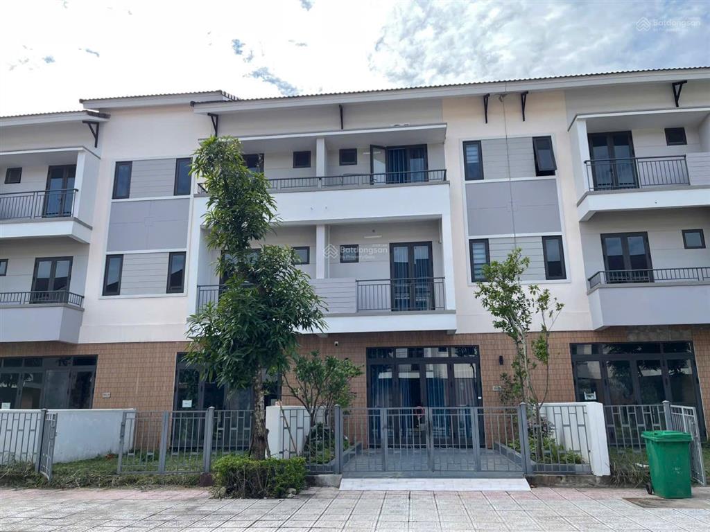 Án gấp shophouse centa riverside 100m  3 tầng  đường lớn  giá đầu tư chỉ nhỉnh 7.x tỷ!