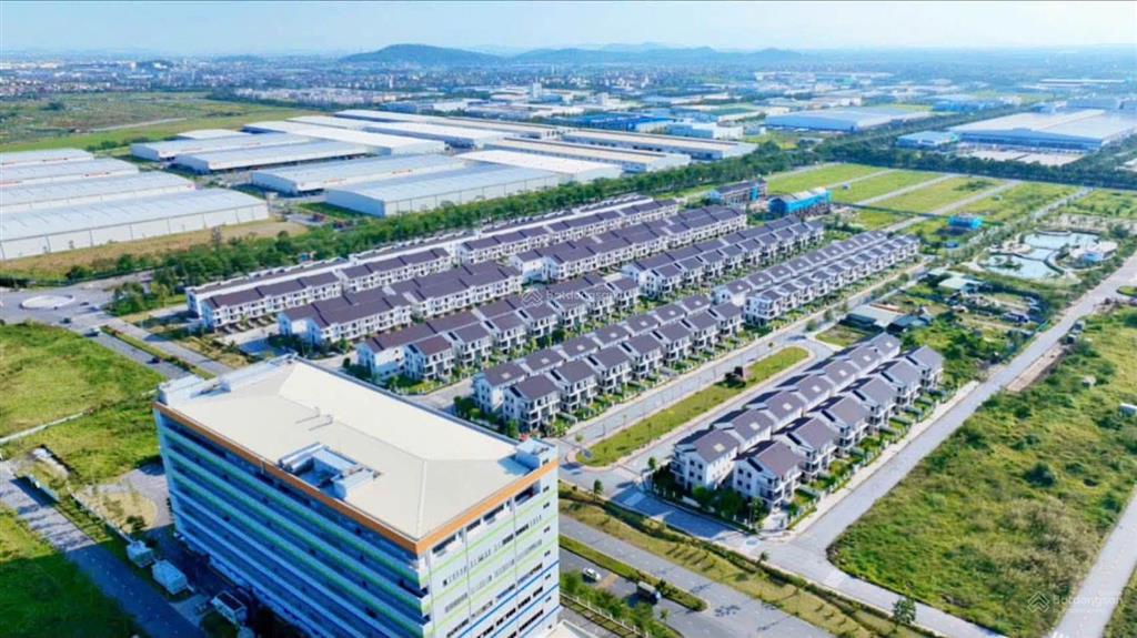 Góc chuyển nhượng song lập centa riverside 180m2  hướng nam vượng khí! chỉ 18,560 tỷ