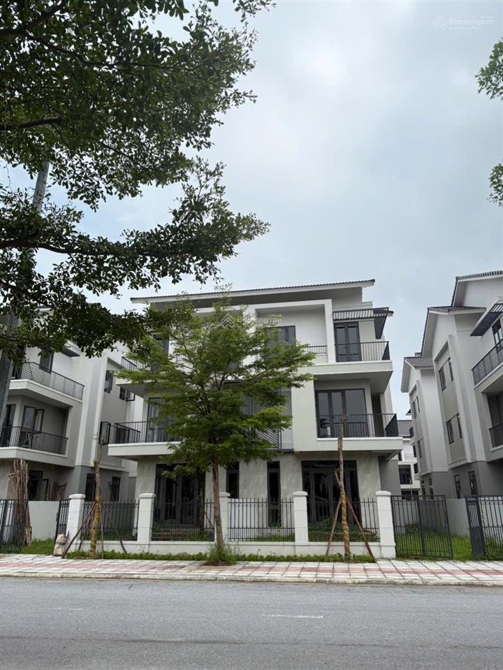 Bán gấp biệt thự song lập 180m2