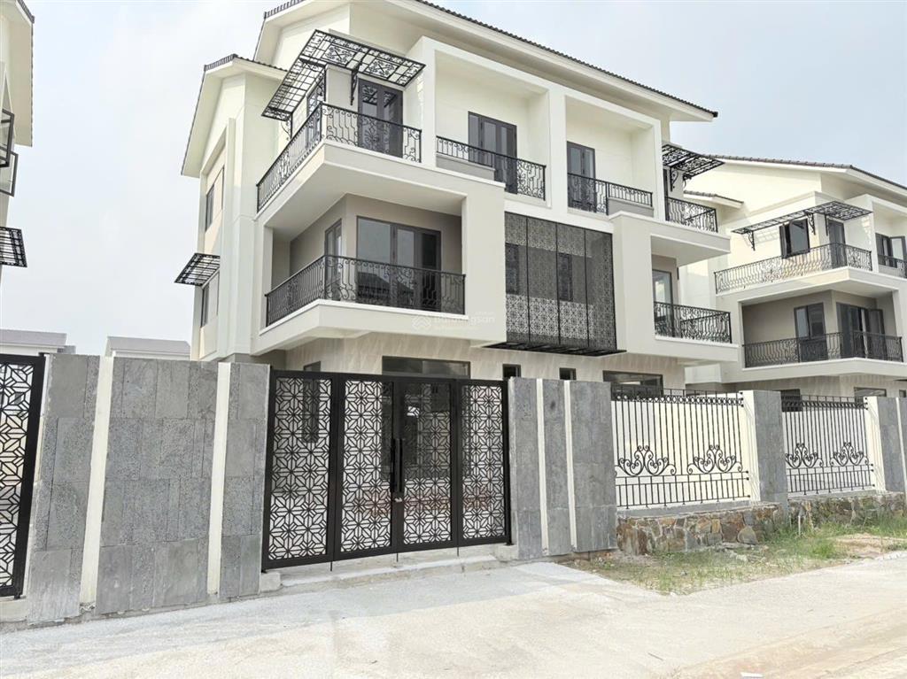 Bán biệt thự centa vsip 225m giá 18.65 tỷ, miễn lãi & gốc 24 tháng, 15 phút đến tây hồ