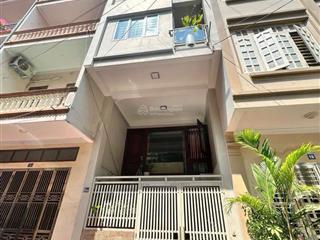 Bán nhà mặt phố ngay bảo tàng, cung cá heo hạ long, 5 tầng 5 pn 5wc giá tốt 8** có thương lượng