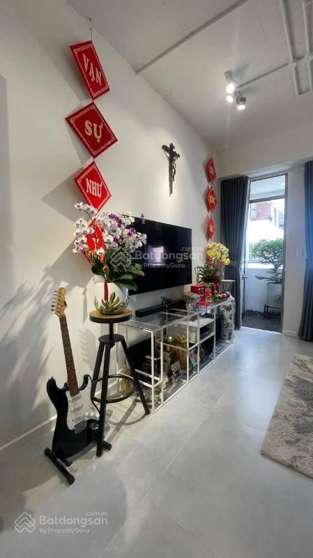 Bán nhanh căn hộ screc tower quận 3  60m2  có thể làm 2pn  giá 3.6 tỷ (sổ hồng chính chủ)