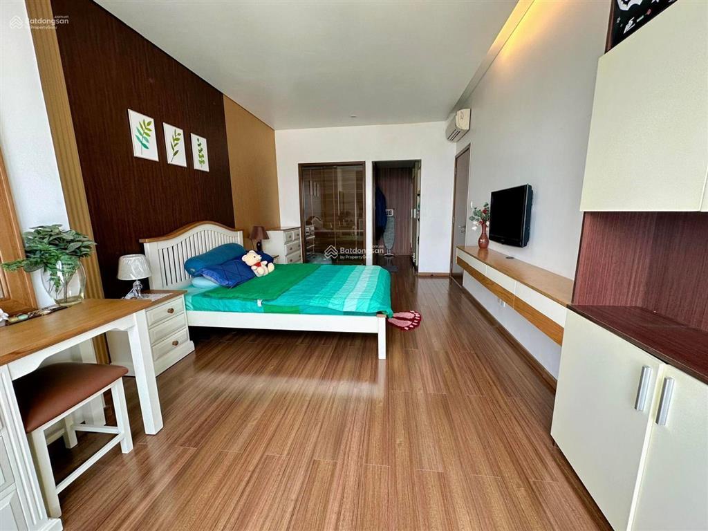 Chính chủ cần bán căn hộ cao cấp âu cơ tower, dt 90m2, 3 phòng ngủ, giá 3,9 tỷ, sổ hồng, tặng nt