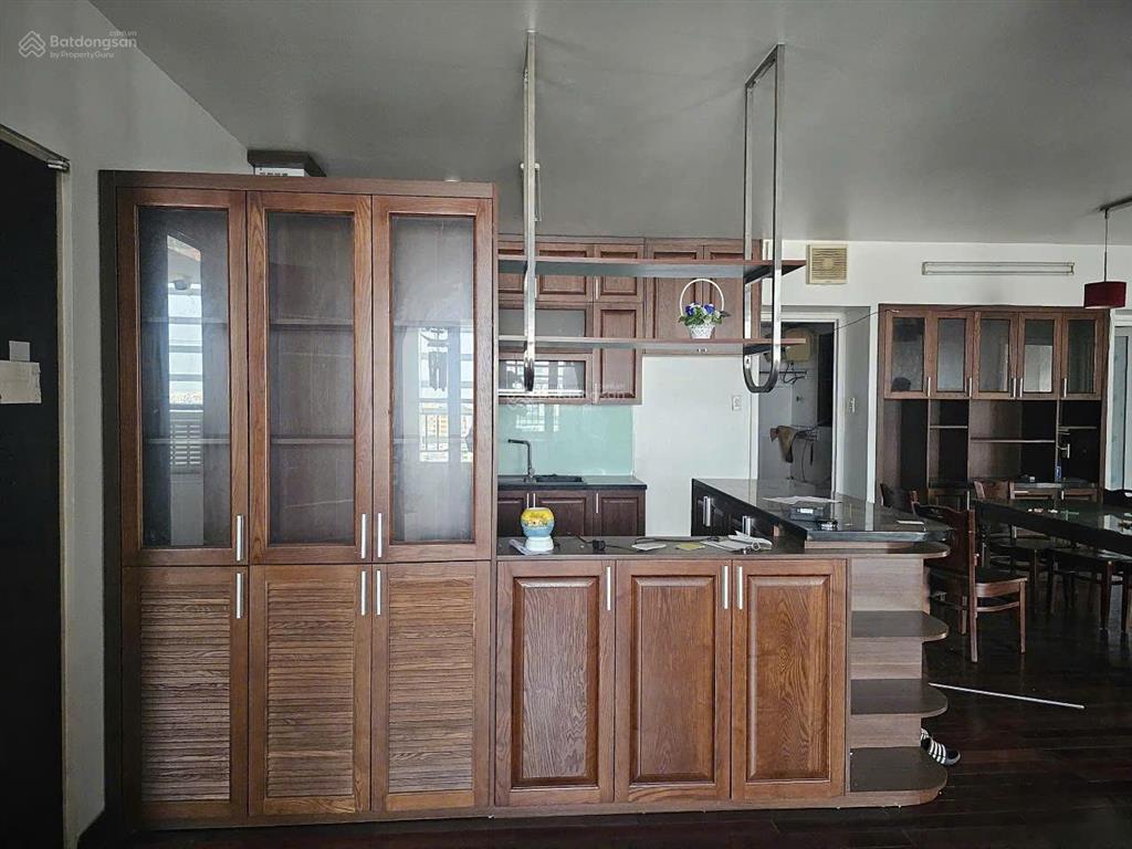Bán căn hộ cao cấp pn techcons phú nhuận  125m2 tầng cao view đẹp  3pn 2wc  giá 8.5 tỷ bán gấp