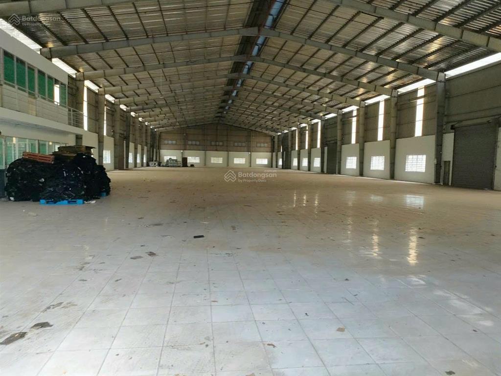 Bán gấp kho xưởng tại đường võ văn vân xã vĩnh lộc b bình chánh diện tích 4000 m