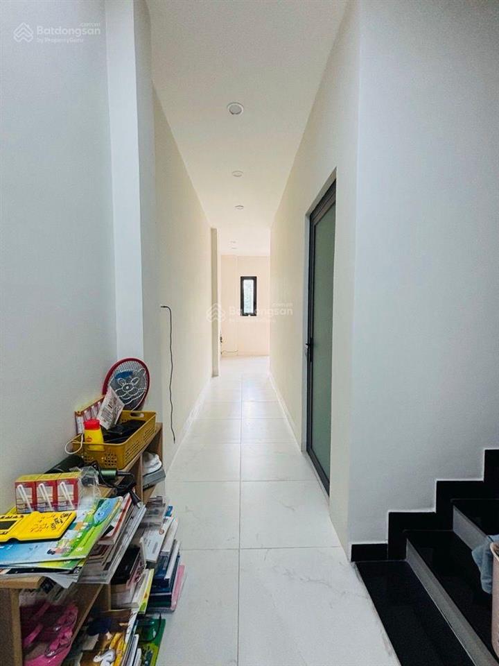 Bán nhà mới xây kdc phạm thế hiển p7 q8 dt 4,5 x 15m trệt lầu sân thượng trước sau
