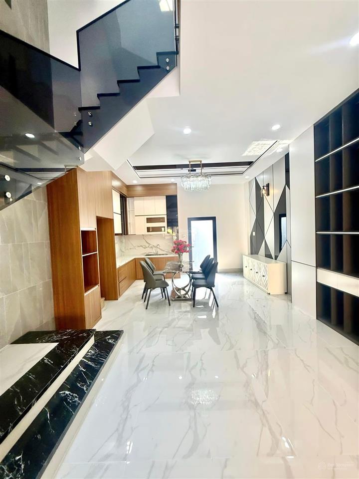 Bán căn 1trệt 2 lầu đường tập đoàn 16, phong phú, bình chánh 2tỷ 250 triệu