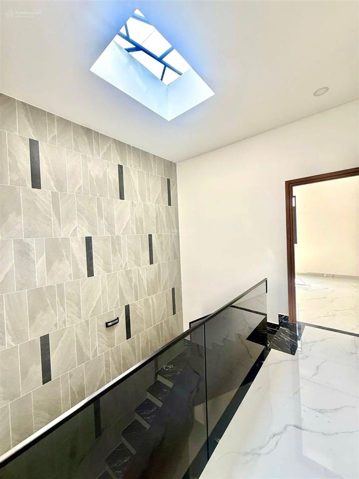 Bán căn 1trệt 2 lầu đường tập đoàn 16, phong phú, bình chánh 2tỷ 250 triệu